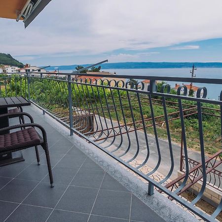 Apartmani Josip Подстрана Екстер'єр фото