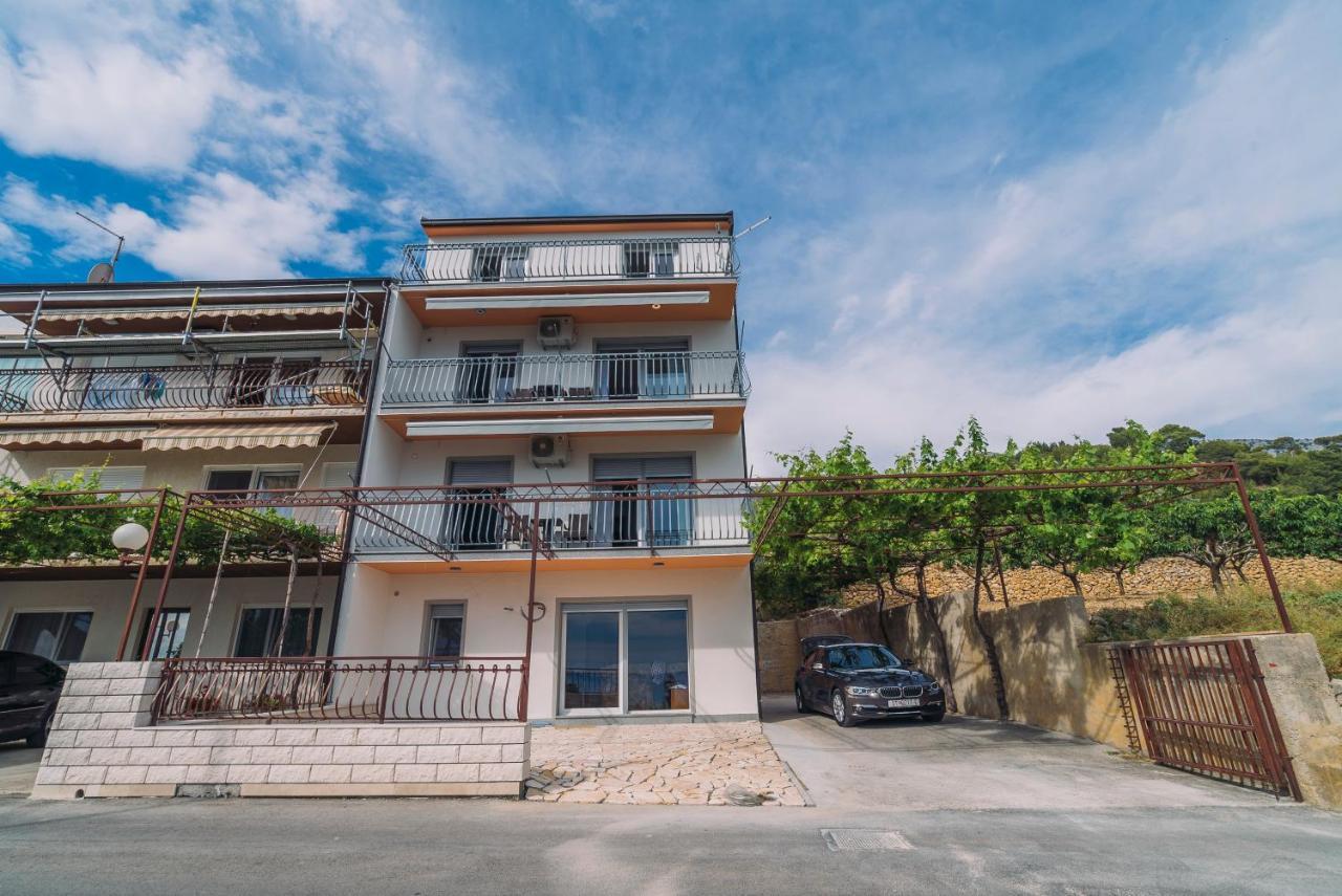Apartmani Josip Подстрана Екстер'єр фото