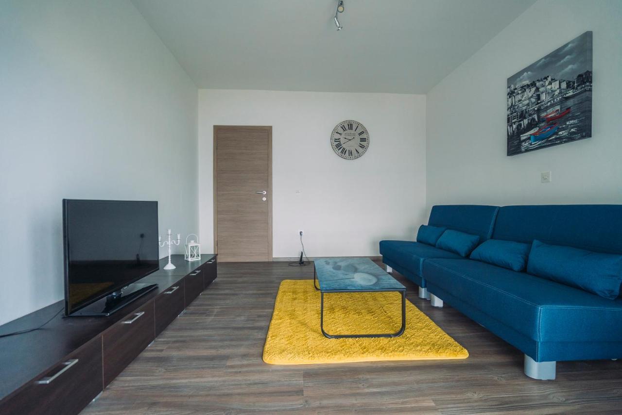 Apartmani Josip Подстрана Екстер'єр фото