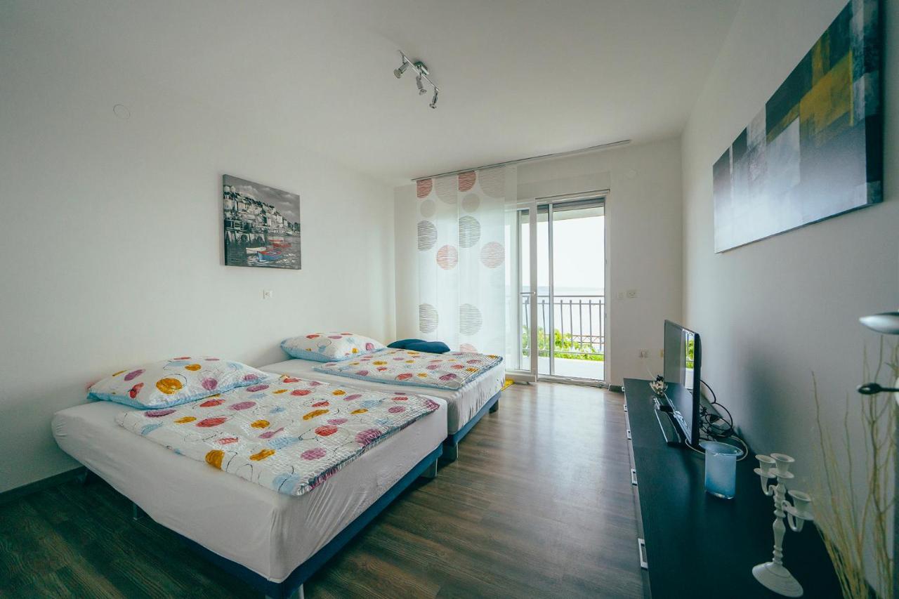 Apartmani Josip Подстрана Екстер'єр фото